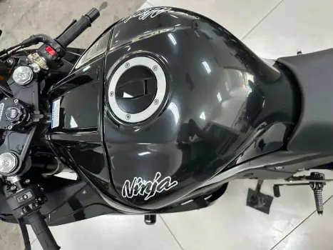KAWASAKI ZX 10 R NINJA, Foto 9