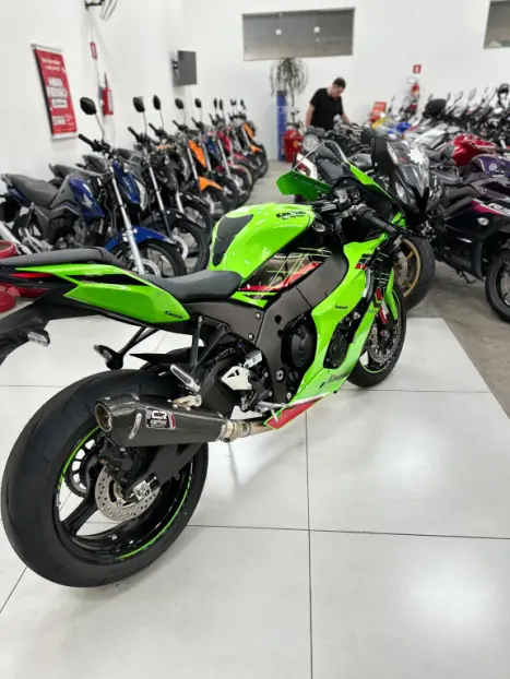 KAWASAKI ZX 10 R NINJA, Foto 10