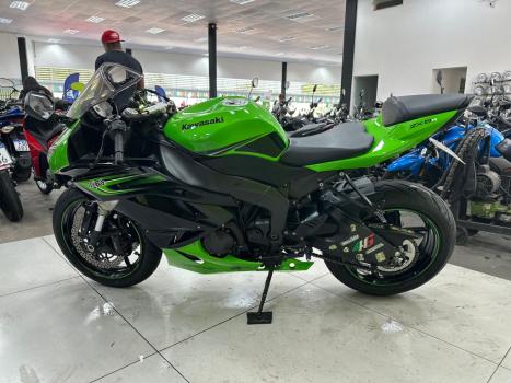 KAWASAKI ZX 10 R NINJA, Foto 8