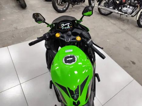 KAWASAKI ZX-4R , Foto 7
