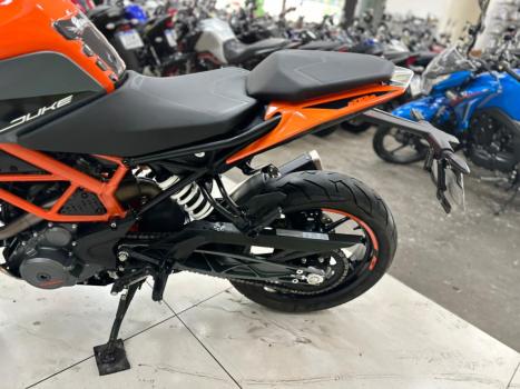 KTM 390 Duke , Foto 10
