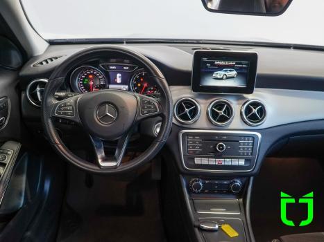 MERCEDES-BENZ GLA 200 1.6 16V 4P FLEX CGI STYLE TURBO AUTOMTICO, Foto 19