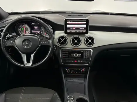 MERCEDES-BENZ GLA 200 1.6 16V 4P FLEX CGI VISION TURBO AUTOMTICO, Foto 6