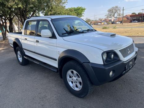 MITSUBISHI L 200 Outdoor 2.5 HPE CABINE DUPLA TURBO DIESEL INTERCOOLER, Foto 2