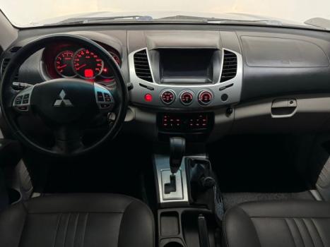 MITSUBISHI L 200 Savana 3.2 16V 4P 4X4 TURBO DIESEL INTECOOLER AUTOMTICO, Foto 6