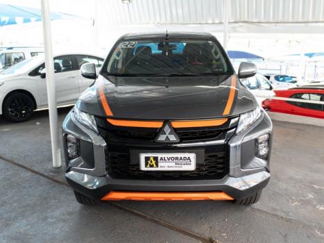 MITSUBISHI L 200 Triton 2.4 16V SPORT HPE 4X4 CABINE DUPLA TURBO DIESEL AUTOMTICO, Foto 2