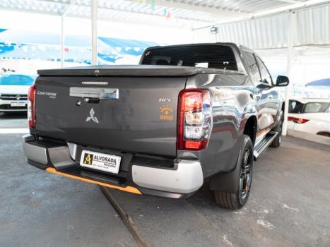 MITSUBISHI L 200 Triton 2.4 16V SPORT HPE 4X4 CABINE DUPLA TURBO DIESEL AUTOMTICO, Foto 6