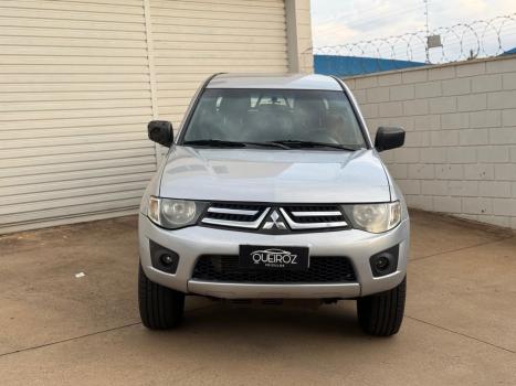 MITSUBISHI L 200 Triton 3.2 16V GL 4X4 CABINE DUPLA TURBO DIESEL INTERCOOLER, Foto 2