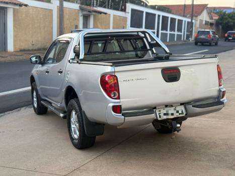 MITSUBISHI L 200 Triton 3.2 16V GL 4X4 CABINE DUPLA TURBO DIESEL INTERCOOLER, Foto 7