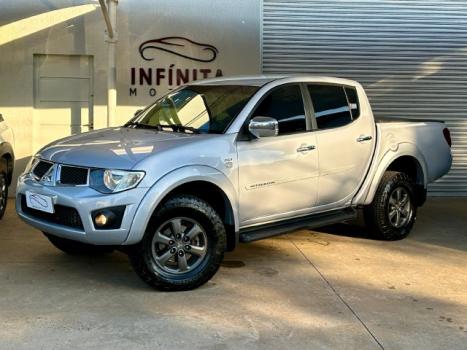 MITSUBISHI L 200 Triton 3.5 V6 HPE 4X4 FLEX CABINE DUPLA AUTOMTICO, Foto 3