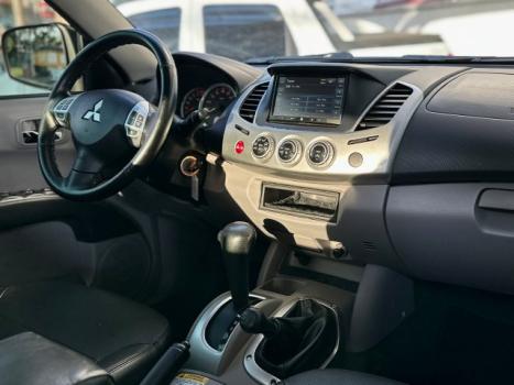 MITSUBISHI L 200 Triton 3.5 V6 HPE 4X4 FLEX CABINE DUPLA AUTOMTICO, Foto 11