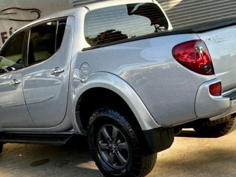 MITSUBISHI L 200 Triton 3.5 V6 HPE 4X4 FLEX CABINE DUPLA AUTOMTICO, Foto 14