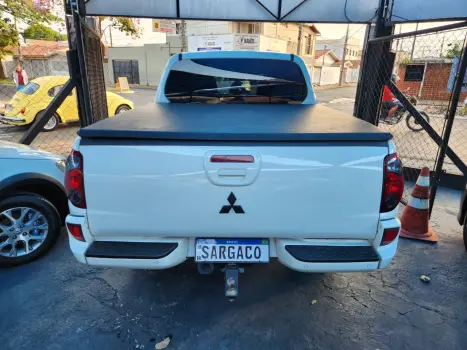 MITSUBISHI L 200 Triton 3.2 16V HPE 4X4 CABINE DUPLA TURBO DIESEL INTERCOOLER AUTOMTICO, Foto 6