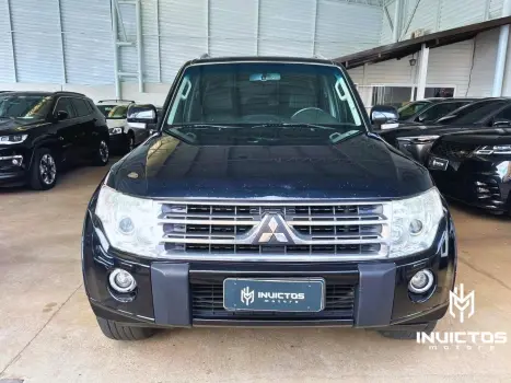 MITSUBISHI Pajero 3.2 16V 4P 4X4 7 LUGARES HPE TURBO DIESEL INTERCOOLER AUTOMTICO, Foto 2