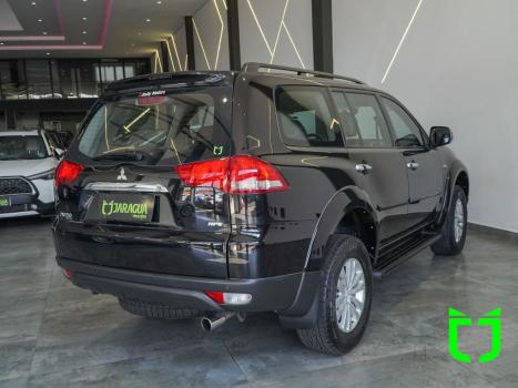 MITSUBISHI Pajero 3.2 16V 4P 4X4 7 LUGARES HPE TURBO DIESEL INTERCOOLER AUTOMTICO, Foto 6