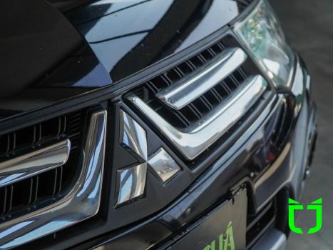 MITSUBISHI Pajero 3.2 16V 4P 4X4 7 LUGARES HPE TURBO DIESEL INTERCOOLER AUTOMTICO, Foto 7
