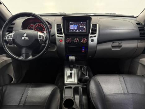 MITSUBISHI Pajero 3.2 16V 4P 4X4 7 LUGARES HPE TURBO DIESEL INTERCOOLER AUTOMTICO, Foto 6