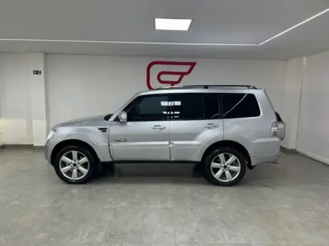 MITSUBISHI Pajero Full 3.8 V6 24V 4P 4X4 AUTOMTICO, Foto 3