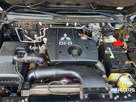 MITSUBISHI Pajero Full 3.2 16V 4P HPE 4X4 TURBO DIESEL INTERCOOLER AUTOMTICO, Foto 11