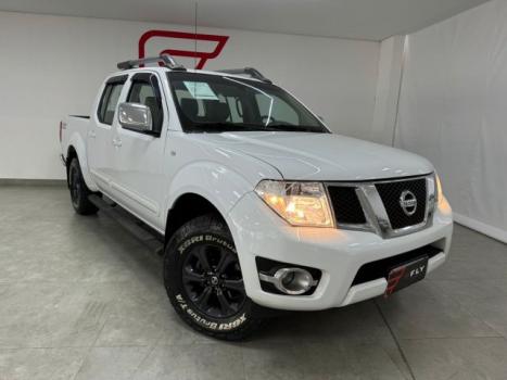 NISSAN Frontier 2.5 SL 4X4 TURBO DIESEL CABINE DUPLA AUTOMTICO, Foto 2