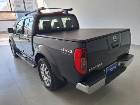 NISSAN Frontier 2.5 SL 4X4 TURBO DIESEL CABINE DUPLA AUTOMTICO, Foto 19