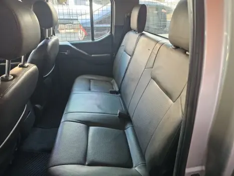NISSAN Frontier 2.5 SL 4X4 TURBO DIESEL CABINE DUPLA AUTOMTICO, Foto 4