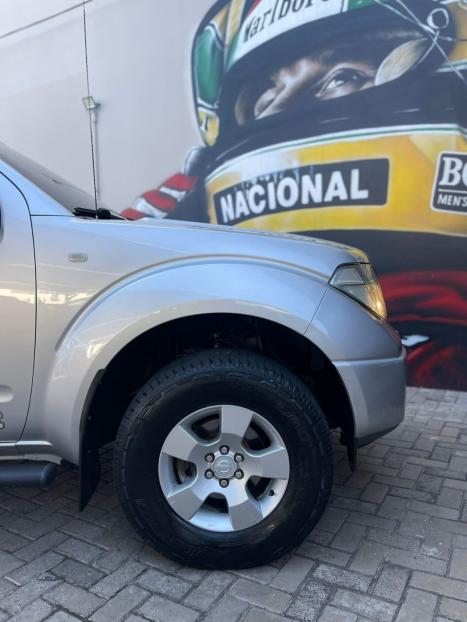 NISSAN Frontier 2.5 SE 4X4 STRIKE TURBO DIESEL CABINE DUPLA, Foto 9