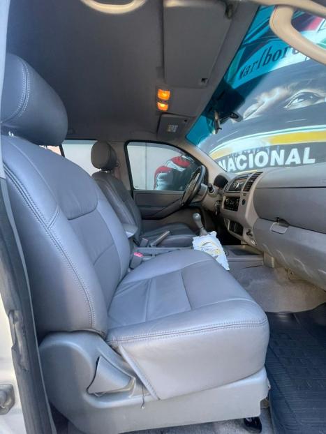 NISSAN Frontier 2.5 SE 4X4 STRIKE TURBO DIESEL CABINE DUPLA, Foto 14