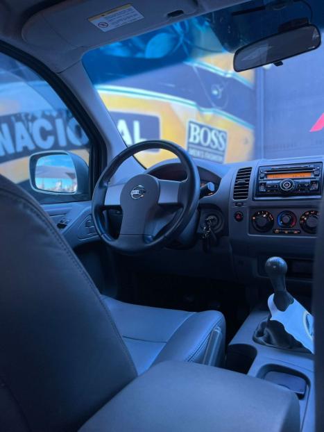NISSAN Frontier 2.5 SE 4X4 STRIKE TURBO DIESEL CABINE DUPLA, Foto 20