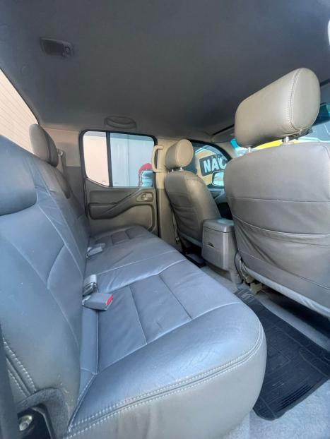 NISSAN Frontier 2.5 SE 4X4 STRIKE TURBO DIESEL CABINE DUPLA, Foto 22