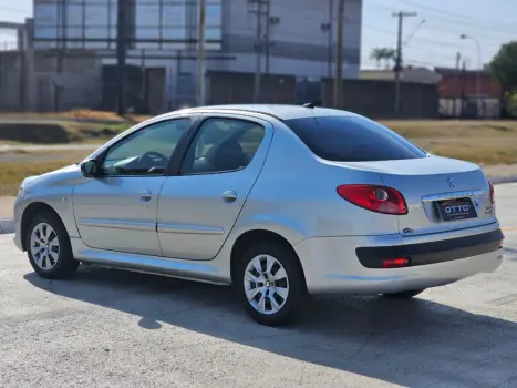 PEUGEOT 207 Sedan 1.4 4P PASSION XR FLEX, Foto 4