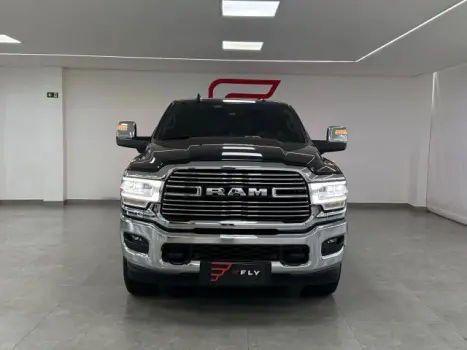 RAM 2500 6.7 I6 24V SLT CABINE DUPLA TURBO DIESEL LARAMIE 4X4 AUTOMTICO, Foto 3