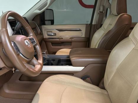 RAM 2500 6.7 I6 24V SLT CABINE DUPLA TURBO DIESEL LARAMIE 4X4 AUTOMTICO, Foto 7