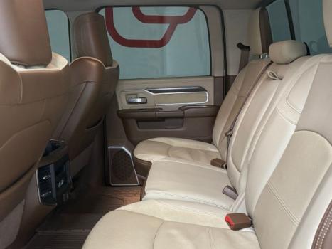 RAM 2500 6.7 I6 24V SLT CABINE DUPLA TURBO DIESEL LARAMIE 4X4 AUTOMTICO, Foto 16