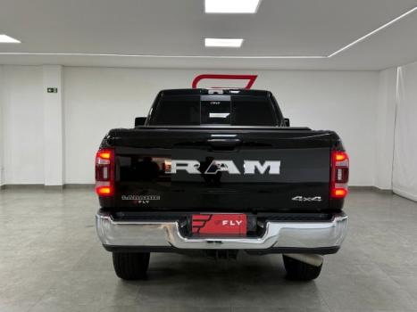 RAM 2500 6.7 I6 24V SLT CABINE DUPLA TURBO DIESEL LARAMIE 4X4 AUTOMTICO, Foto 18