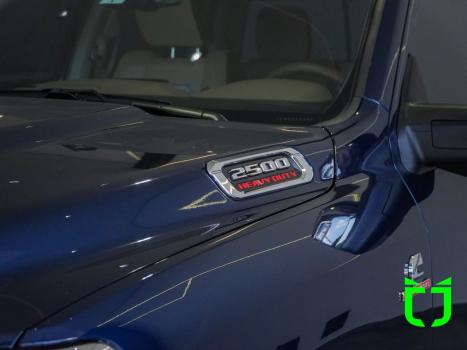 RAM 2500 6.7 I6 24V SLT CABINE DUPLA TURBO DIESEL LARAMIE 4X4 AUTOMTICO, Foto 8
