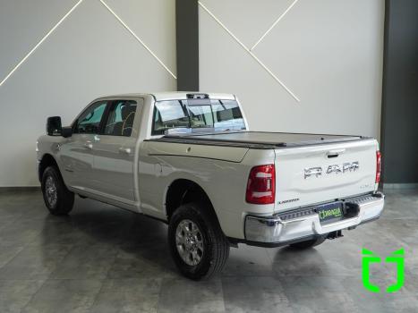 RAM 2500 6.7 I6 24V SLT CABINE DUPLA TURBO DIESEL LARAMIE 4X4 AUTOMTICO, Foto 4