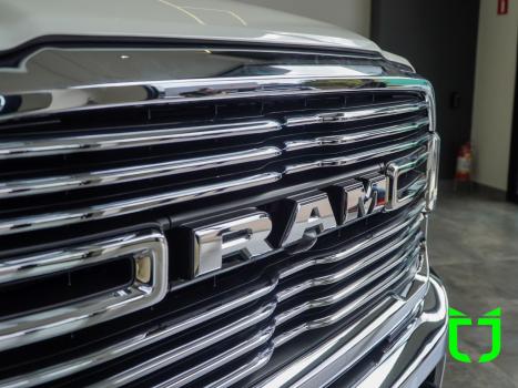 RAM 2500 6.7 I6 24V SLT CABINE DUPLA TURBO DIESEL LARAMIE 4X4 AUTOMTICO, Foto 8