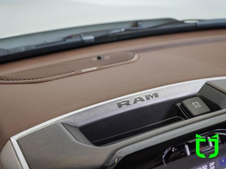 RAM 2500 6.7 I6 24V SLT CABINE DUPLA TURBO DIESEL LARAMIE 4X4 AUTOMTICO, Foto 15