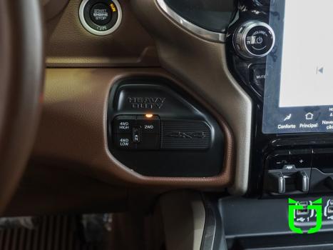 RAM 2500 6.7 I6 24V SLT CABINE DUPLA TURBO DIESEL LARAMIE 4X4 AUTOMTICO, Foto 17