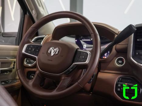 RAM 2500 6.7 I6 24V SLT CABINE DUPLA TURBO DIESEL LARAMIE 4X4 AUTOMTICO, Foto 18