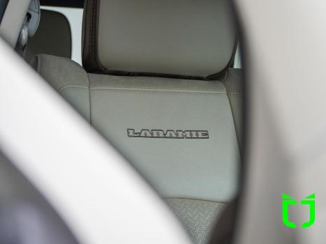 RAM 2500 6.7 I6 24V SLT CABINE DUPLA TURBO DIESEL LARAMIE 4X4 AUTOMTICO, Foto 23