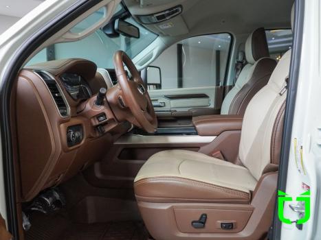 RAM 2500 6.7 I6 24V SLT CABINE DUPLA TURBO DIESEL LARAMIE 4X4 AUTOMTICO, Foto 25
