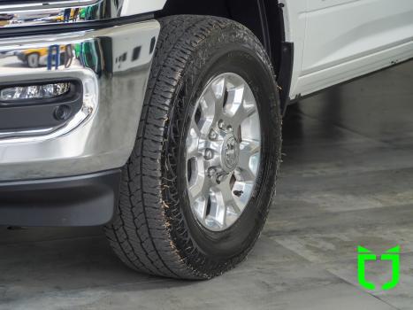 RAM 2500 6.7 I6 24V SLT CABINE DUPLA TURBO DIESEL LARAMIE 4X4 AUTOMTICO, Foto 30