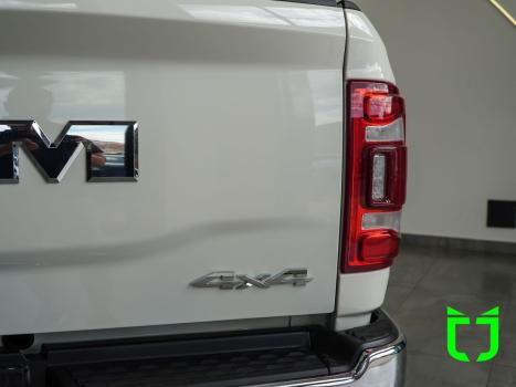 RAM 2500 6.7 I6 24V SLT CABINE DUPLA TURBO DIESEL LARAMIE 4X4 AUTOMTICO, Foto 31
