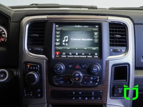 RAM Classic 5.7 V8 32V 4P HEMI LARAMIE AUTOMTICO, Foto 14