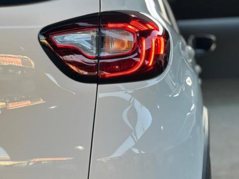 RENAULT Captur 1.6 16V 4P FLEX SCE INTENSE X-TRONIC CVT, Foto 15