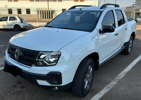 RENAULT Duster Oroch 1.6 16V 4P FLEX INTENSE, Foto 3