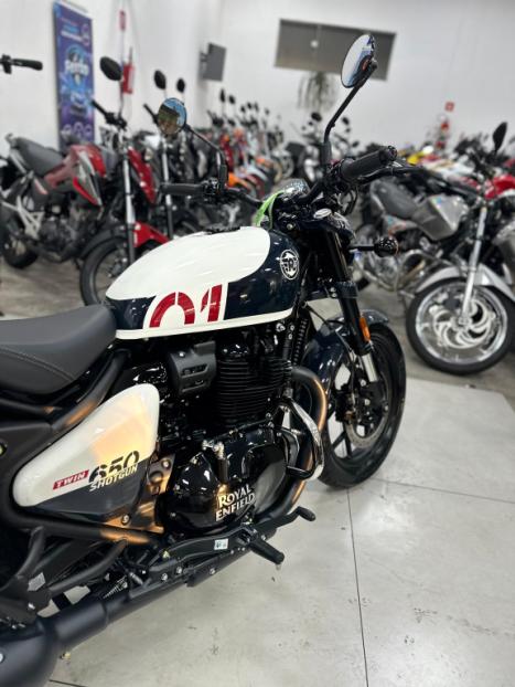 ROYAL ENFIELD Interceptor 650 , Foto 9