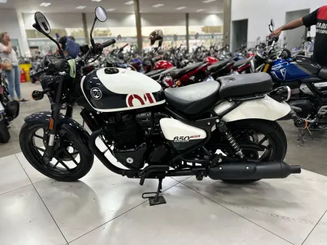 ROYAL ENFIELD Meteor 350 ABS, Foto 7